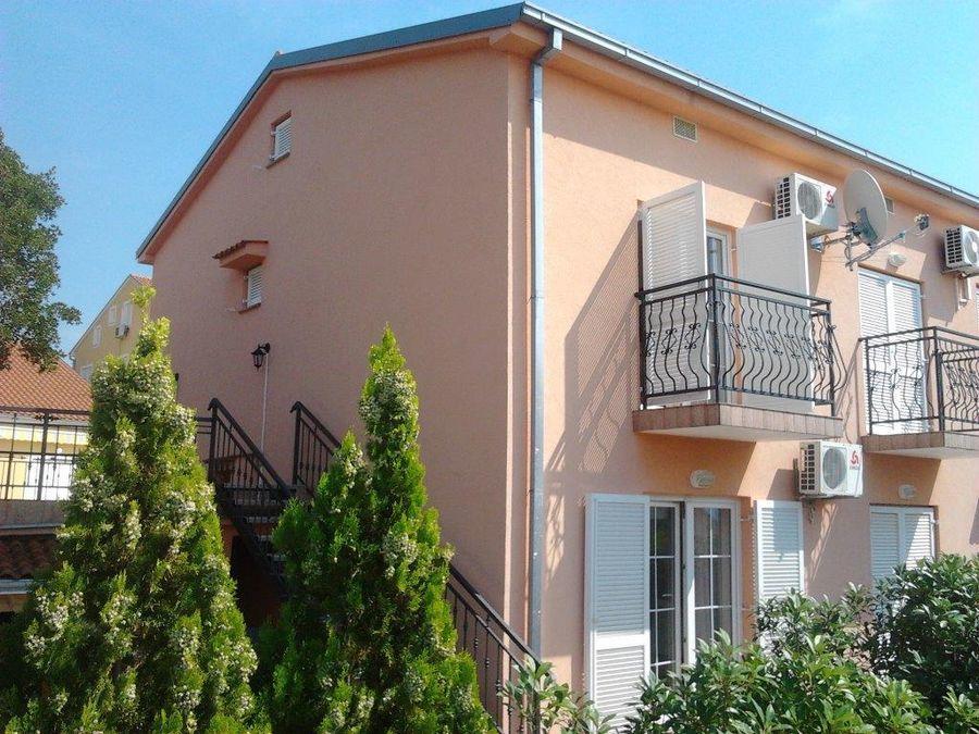 Apartments Eden جادرانوفو المظهر الخارجي الصورة